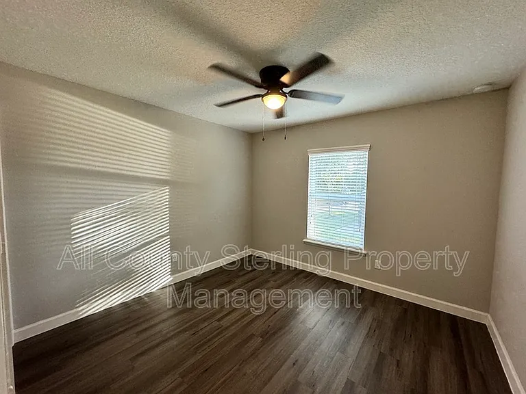 217 SW Tigerview Gln #2 — Photo 20