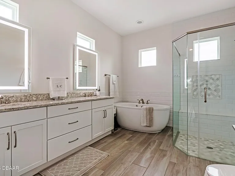 2426 Hyatt Creek Ln — Photo 20