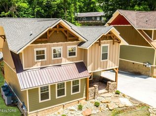 1132 Anastasia Way, Gatlinburg, TN 37738
