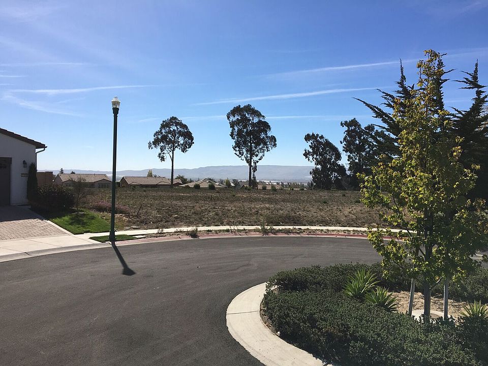 2nd image of 1803 Tomas Ct