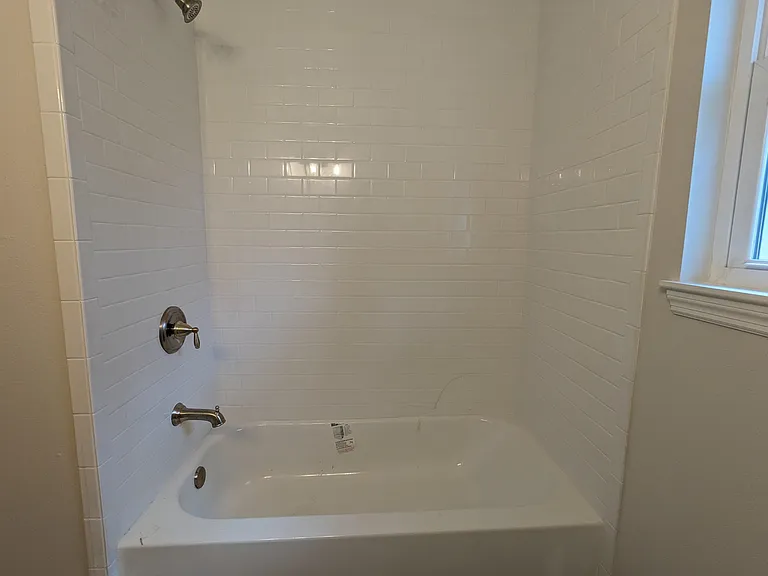 170 W Cherokee St — Photo 22