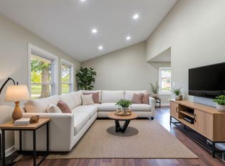 8014 South 13th STREET, Oak Creek, WI 53154