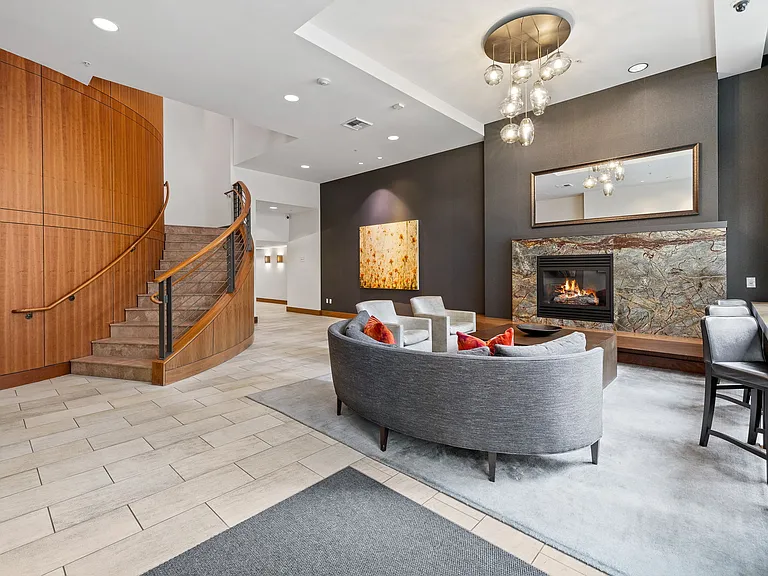 910 Lenora St #S304 — Photo 9