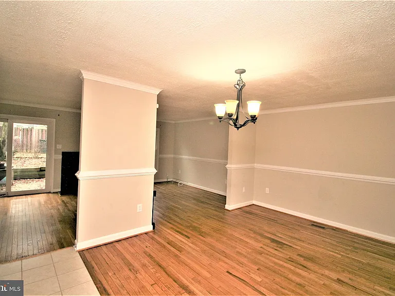 118 Middle Point Ct — Photo 4