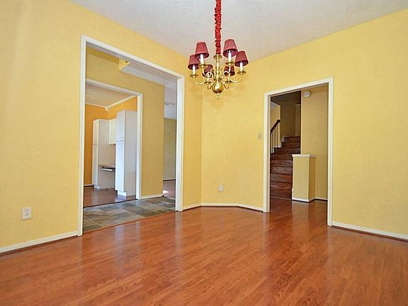 4th image of 522 Earls Court Dr