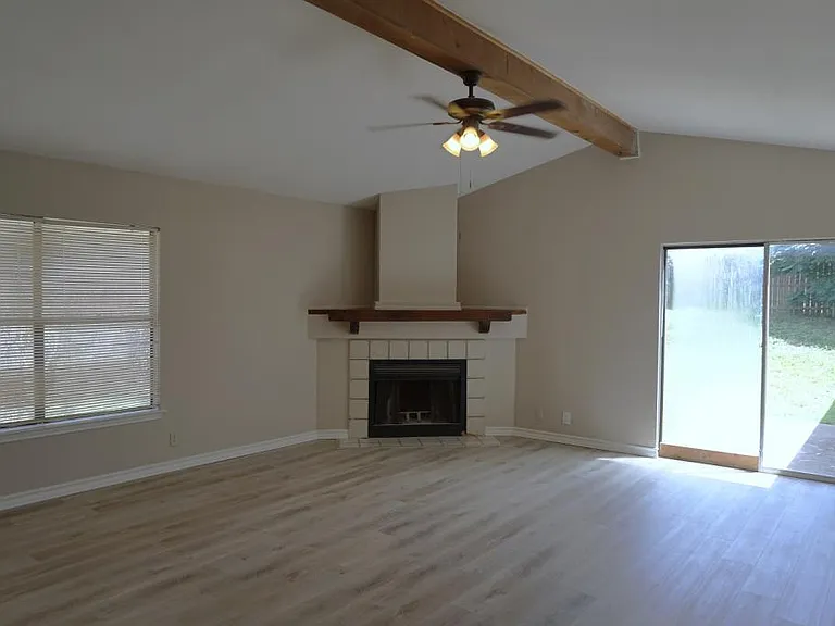 8470 Cascade Ridge Dr — Photo 3