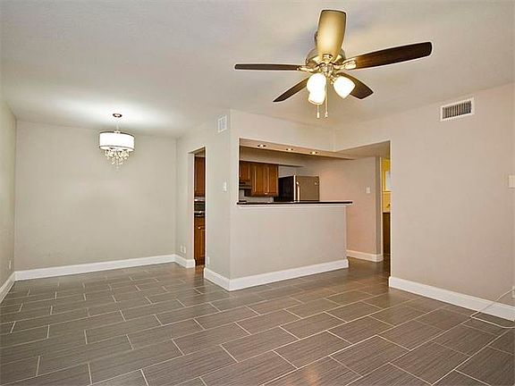 4th image of 2303 E Side Dr APT 115
