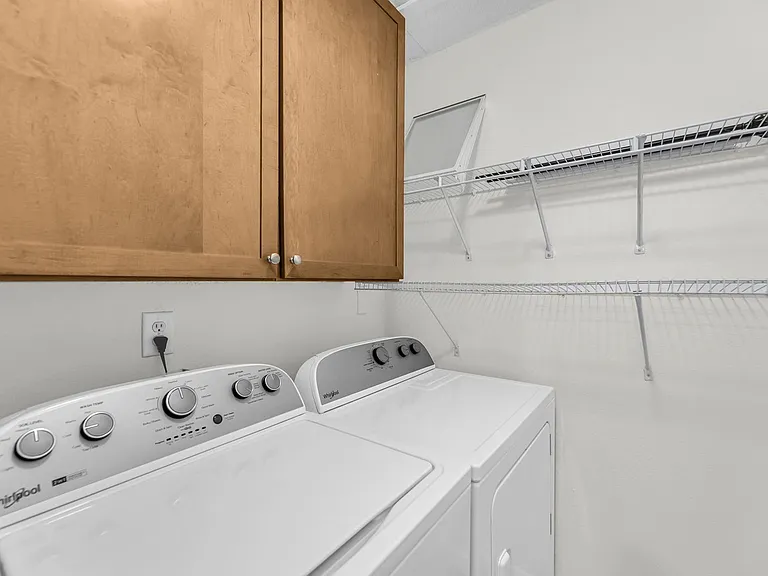266 Alexandra Dr #11 — Photo 13