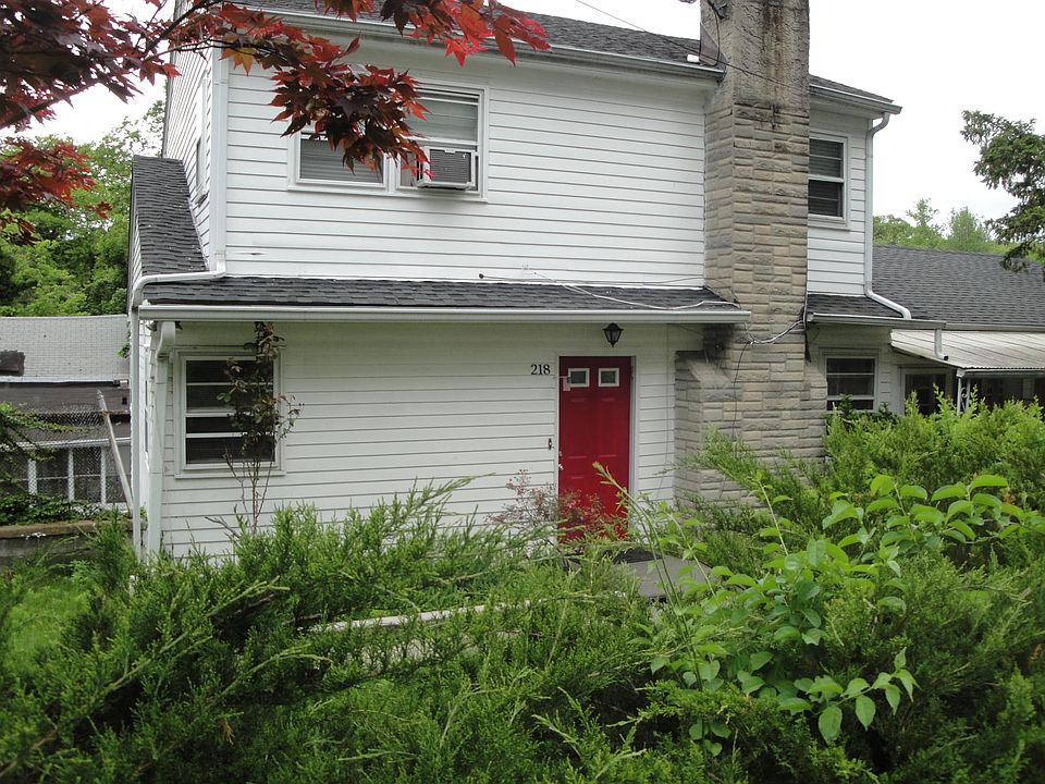 1st image of 218 Gordon Ave #2