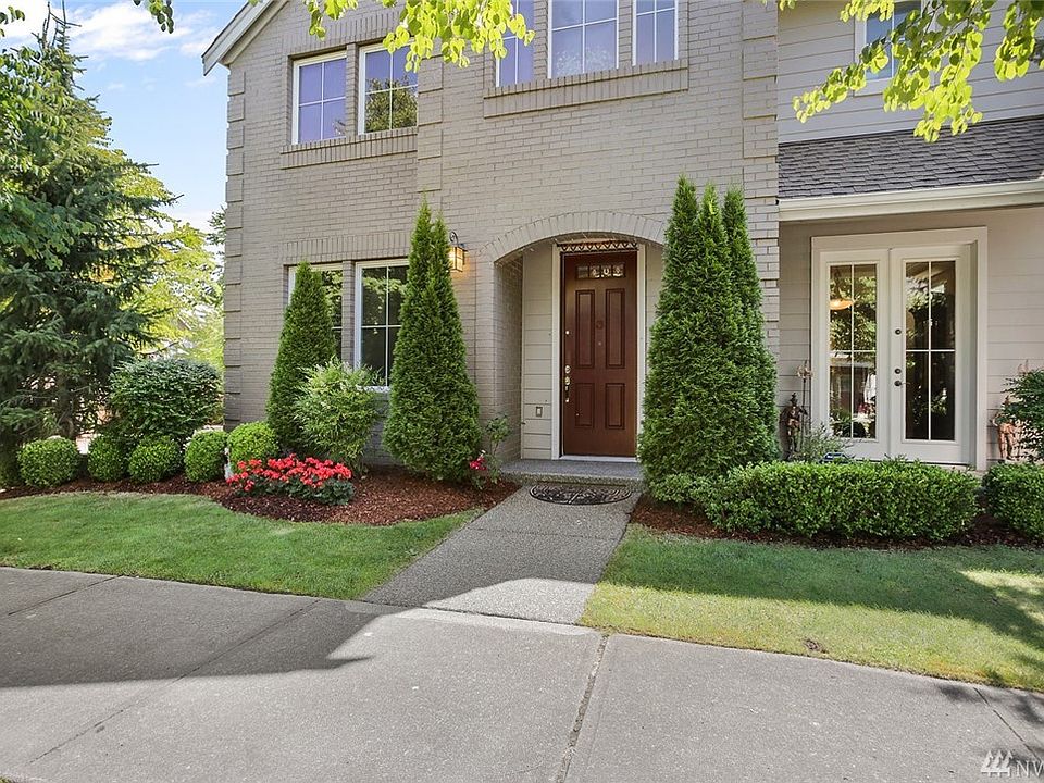 1st image of 1790 11th Ave NE