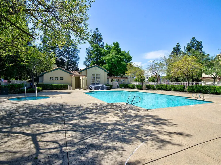 4152 Lucca Ct — Photo 17