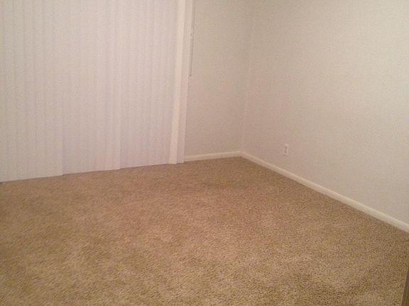 5th image of 202 E Gladiola St #B