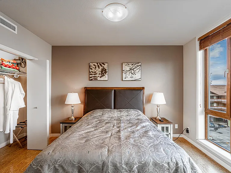 2220 W Woodin Ave #306 — Photo 12