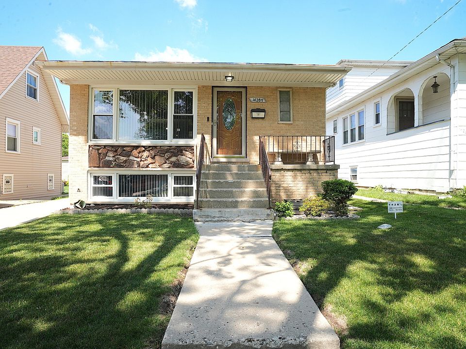 1st image of 1428 1/2 N Ashbel Ave