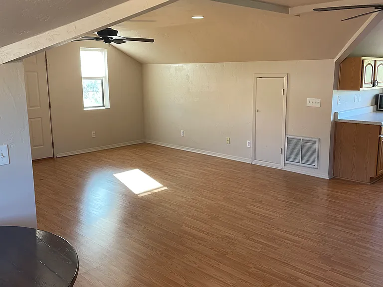 615 W Main St #A — Photo 5