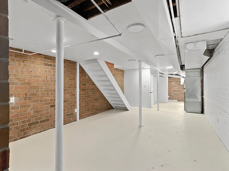 3401 Butler St #1 — Photo 22
