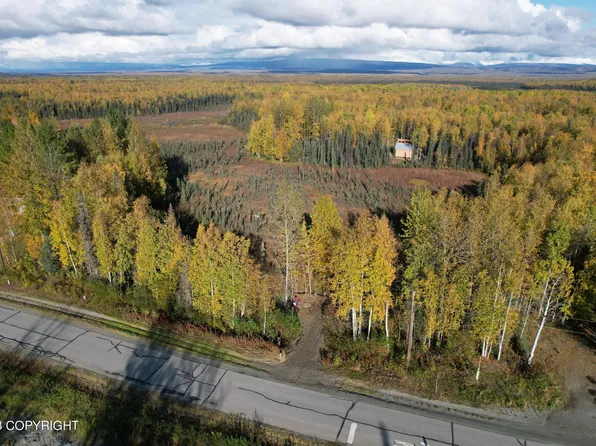 13983 N Willow Station Rd, Willow, AK 99688