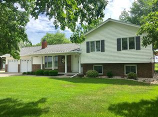 8526 N State Highway 49, Casey, IL 62420