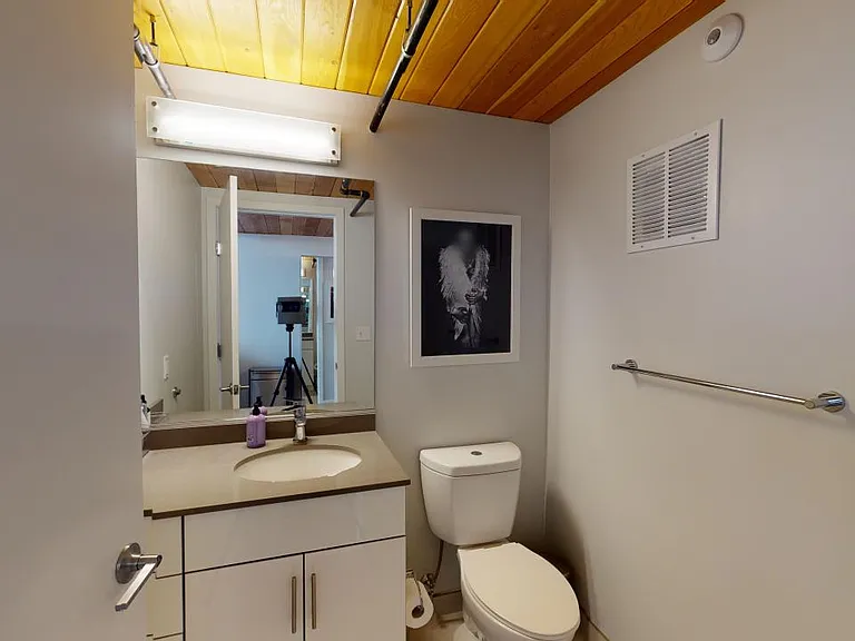 Hathaway Lofts — Photo 20