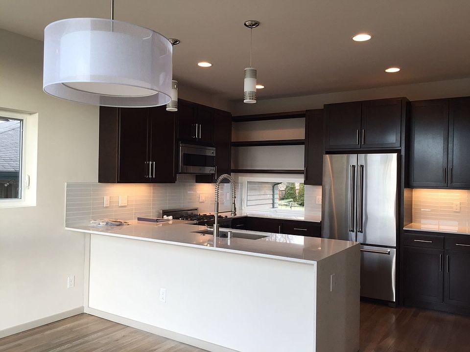 2nd image of 2026 NW 61st St