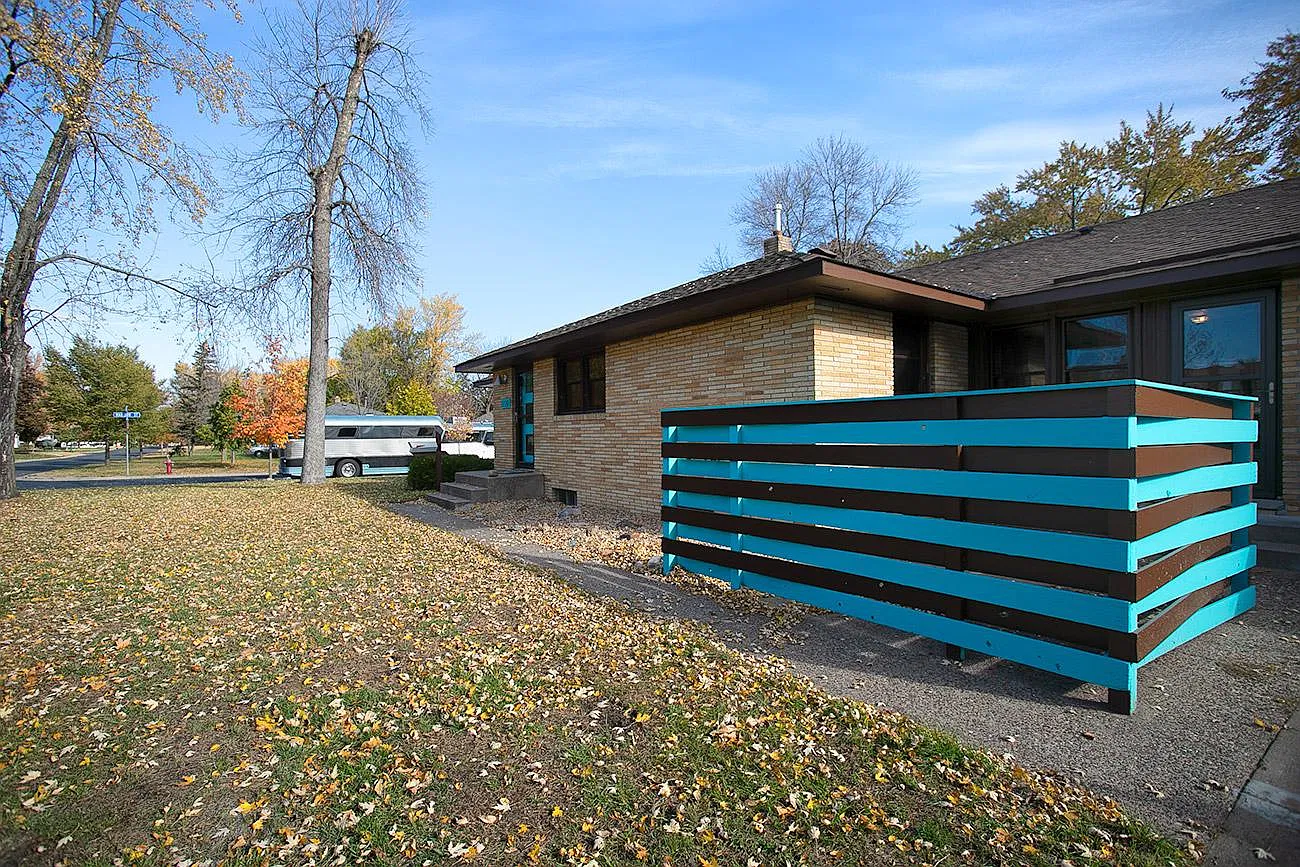 4 bed, 2300 sqft, $2,725 — Photo 4