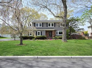 42 Morris Avenue, Farmingville, NY 11738