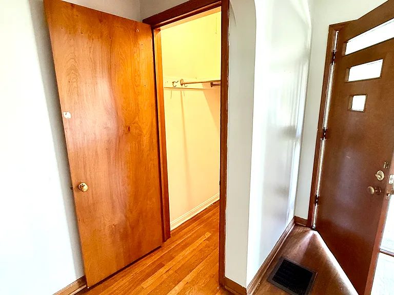 1525 Waltham Rd #1 — Photo 7