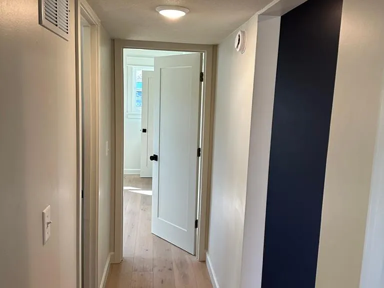 1036 Alabama St — Photo 5