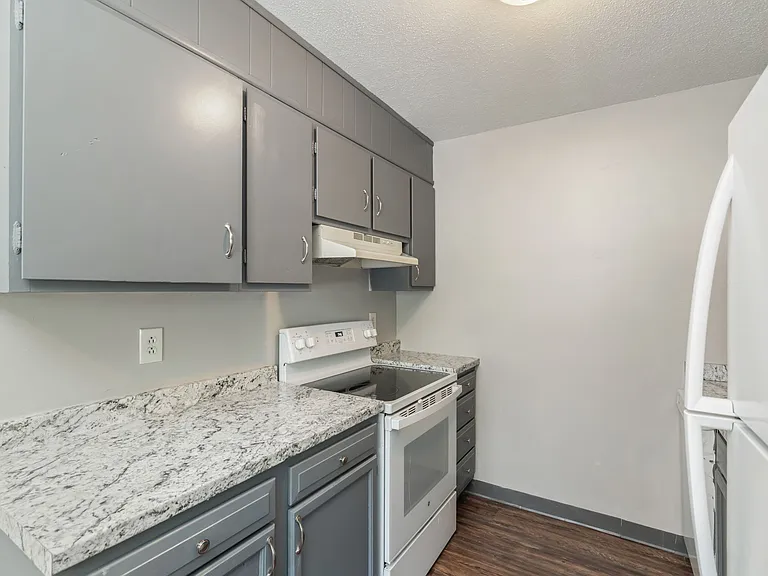 2716 Holbrook Dr #5 — Photo 10