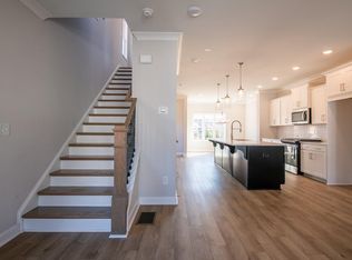 1996 Deco Dr, Kennesaw, GA