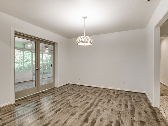 5th image of 1204 Driftwood Dr