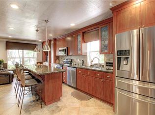 871 Garnet Cir, Weston, FL 33326