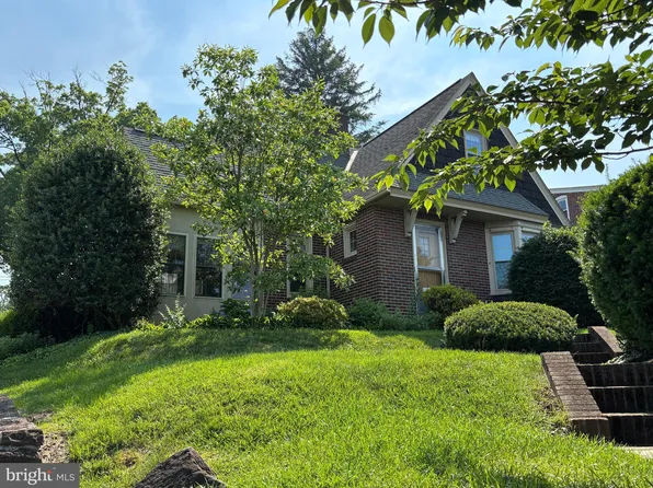 400 E Main St, Ephrata, PA 17522