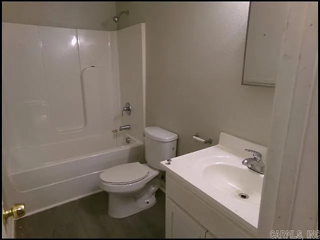 101 Ellis Dr #P — Photo 15