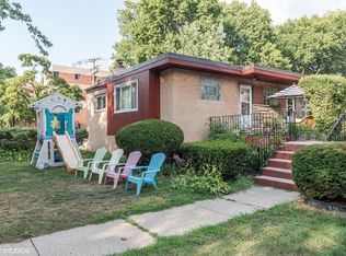 249 Custer Ave #3, Evanston, IL 60202