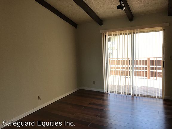 3rd image of 10215 Somerset Blvd