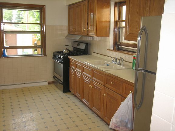 4th image of 4950 W Carmen Ave