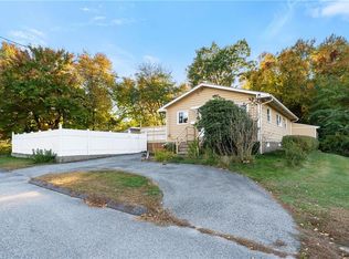 139 Park View Blvd, Cranston, RI 02910