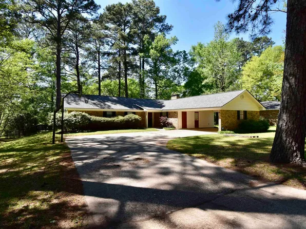 1807 Brooks St, Ruston, LA 71270