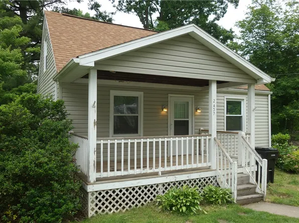 2437 Oak Hill Rd, Gibsonia, PA 15044