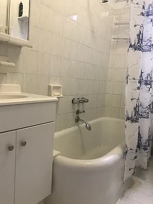 Rented by G2 Realty Group LLC | media 7