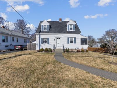 13 Grand Street, West Haven, CT, 06516