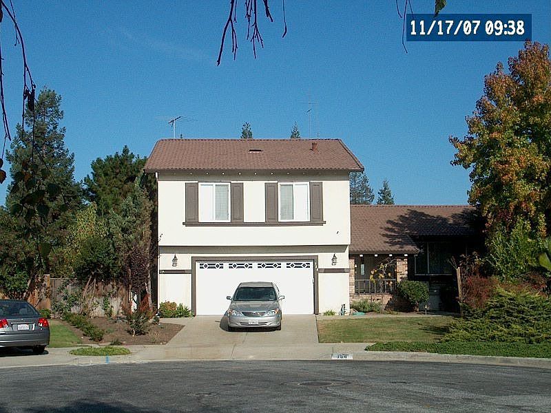 Front of house looking north