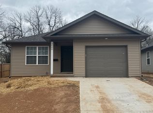 3040 W Harrison St, Springfield, MO 65802