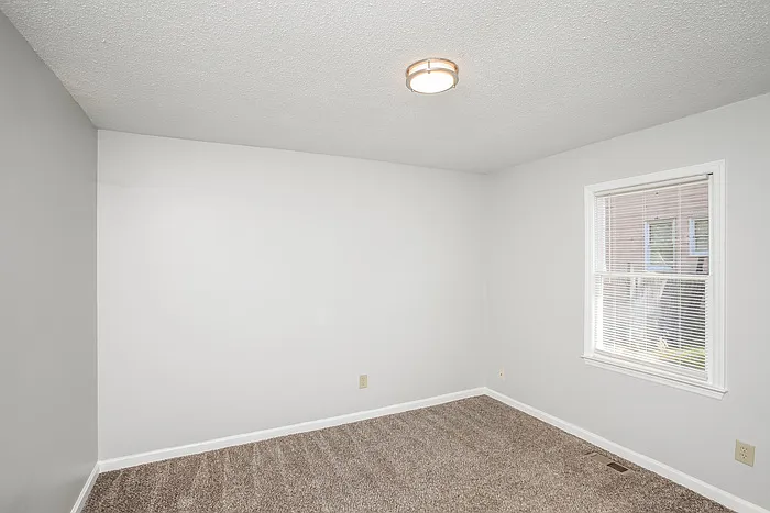 148 Pear Tree Cir — Photo 9