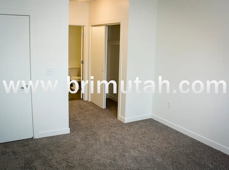 3225 S 900 E #206 — Photo 26
