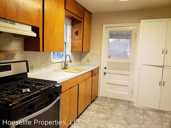 3rd image of 2721 Morningside Dr