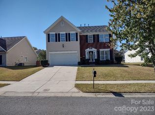 12128 Creek Turn Dr, Charlotte, NC 28278