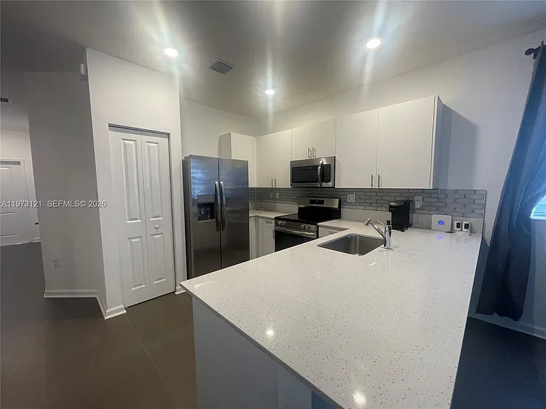 16220 SW 288th Ter — Photo 6