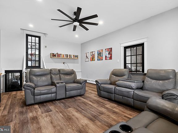 2nd image of 204 E Main St